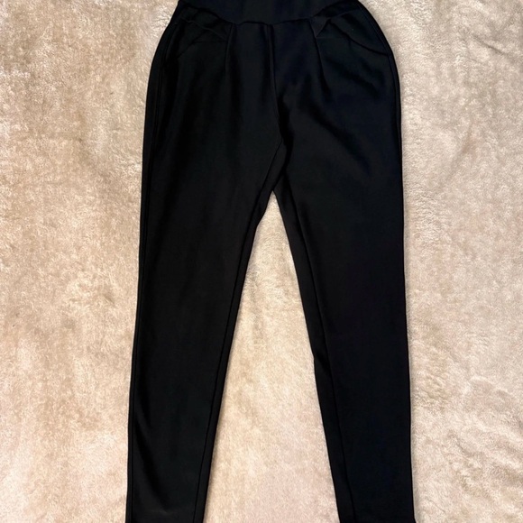 Indero Pants - Sleek Black Straight-Leg Ponte Pants